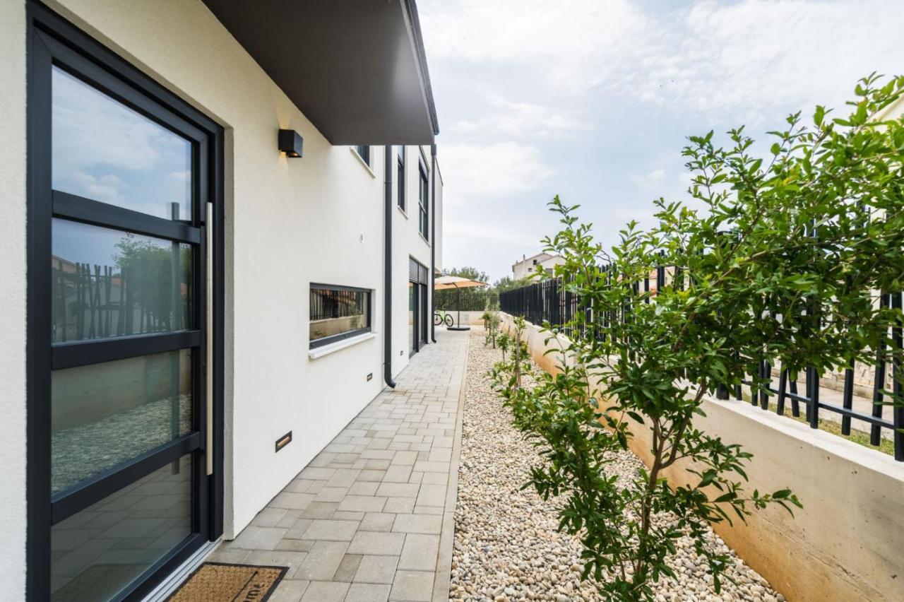 Holiday House Sukosan Zadar Екстер'єр фото