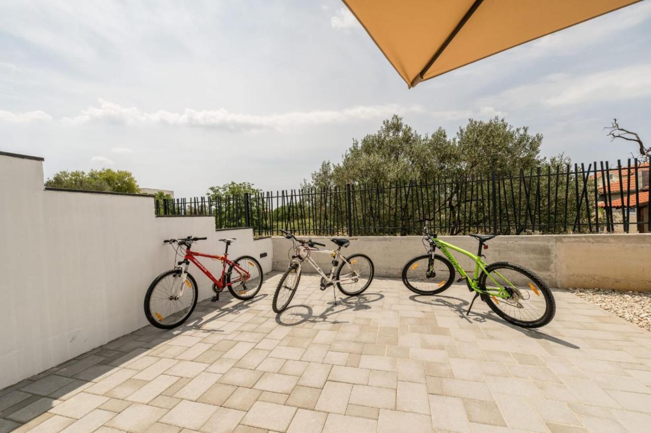Holiday House Sukosan Zadar Екстер'єр фото